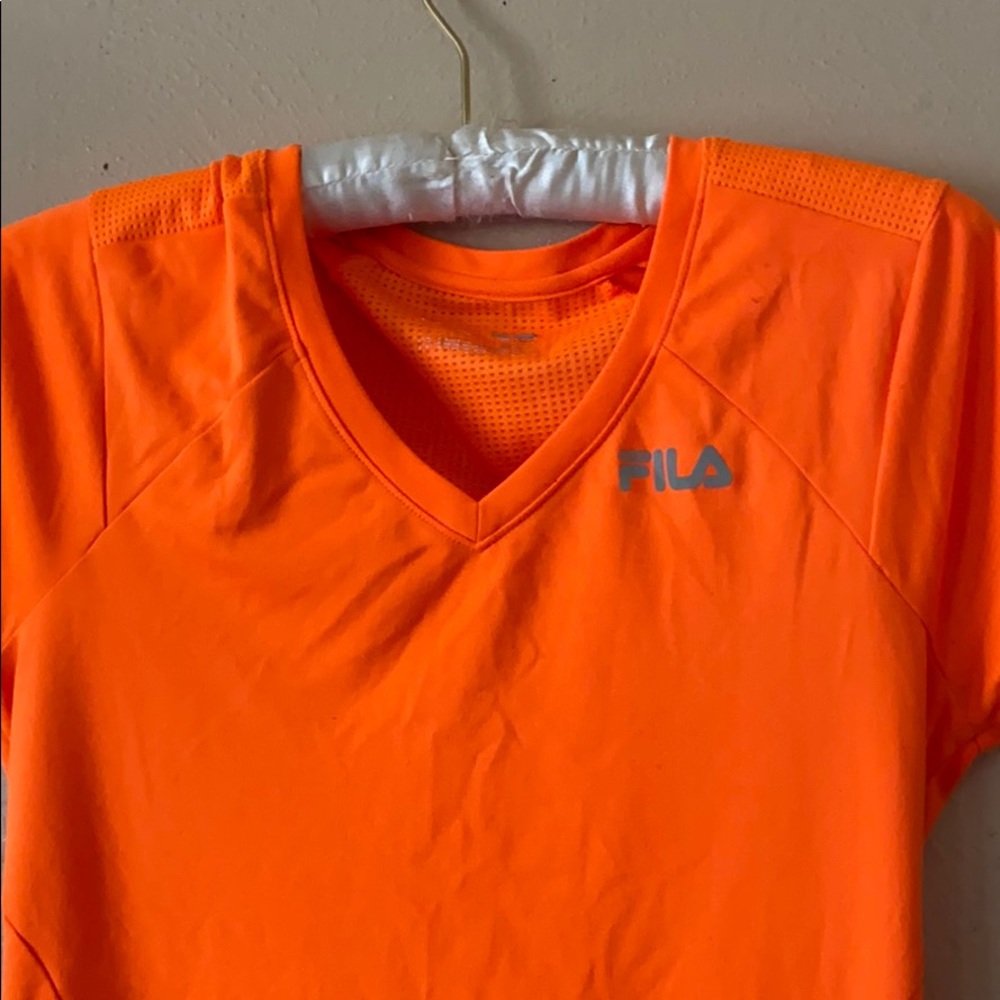 Fila top - Picture 8 of 8